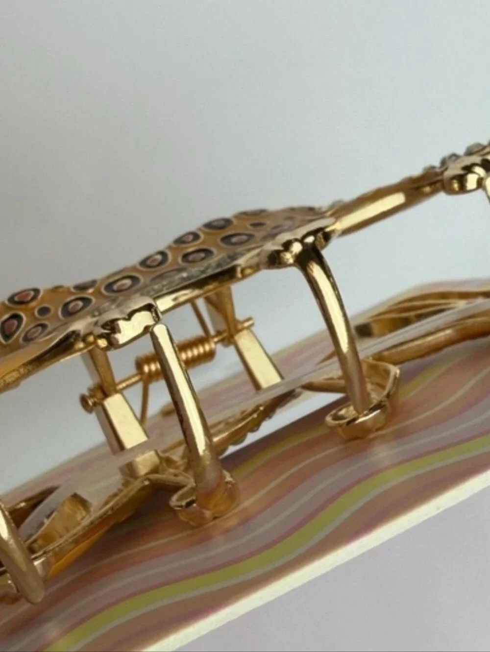 💛▪️Piper K ▪️ Gold Cheetah  Hair Metal Claw Clip